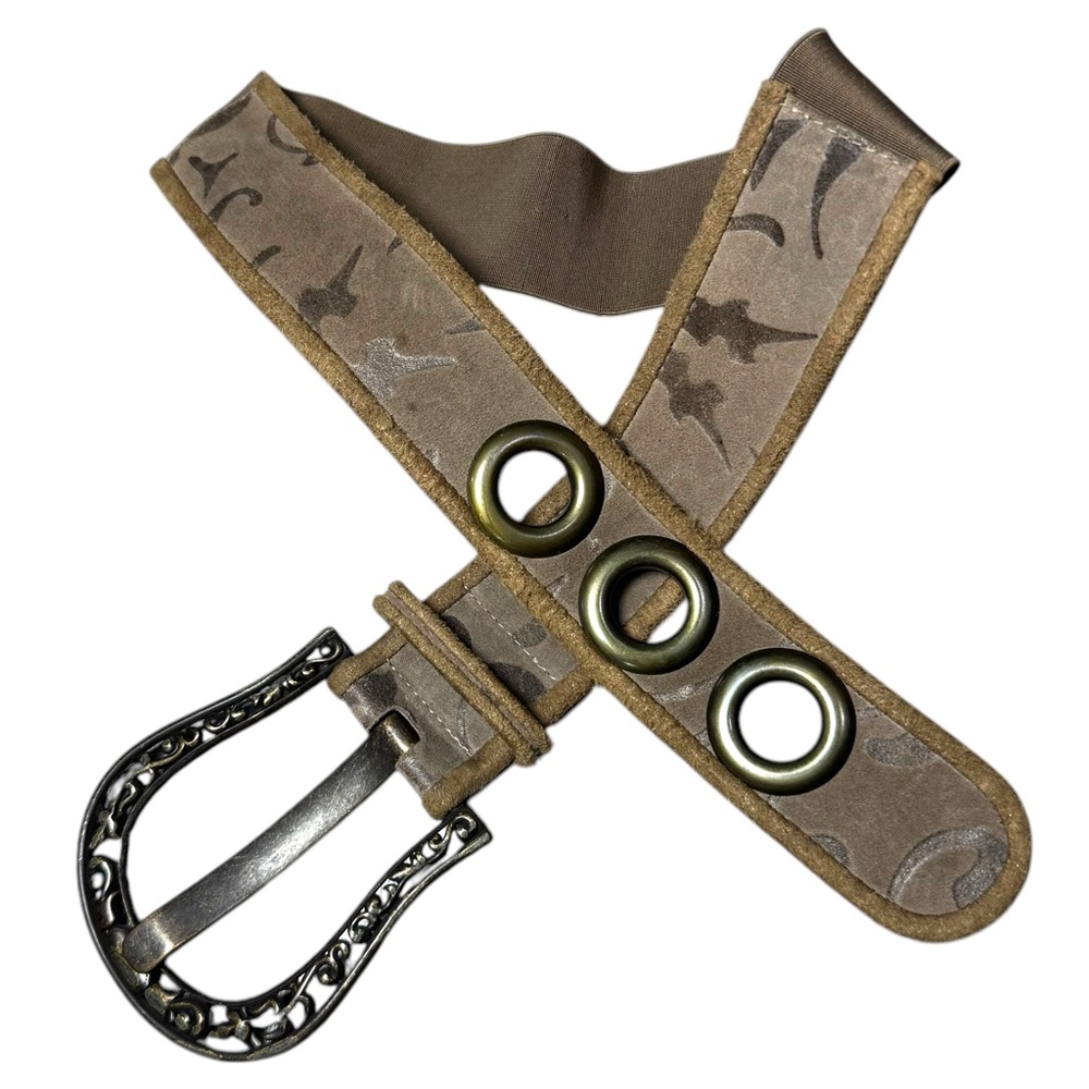 Oversized buckle belt